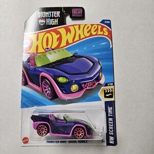 Hot Wheels‎ Monster High Ghoul Mobile - Purple and Pink